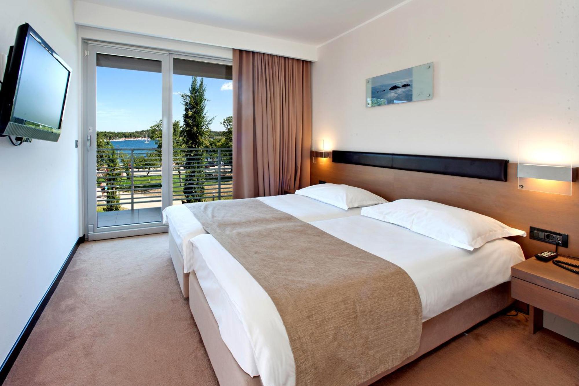 Premium Room Balcony Sofa Bed Sea View,1168158982:JPEG